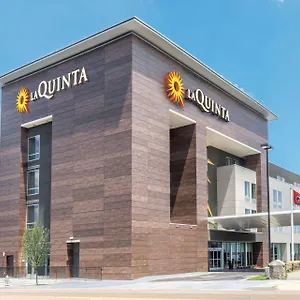 La Quinta By Wyndham Downtown Hotell